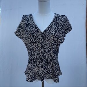 Francesca’s Trixxi Leopard Print Flutter Sleeve Peplum Blouse M NWT